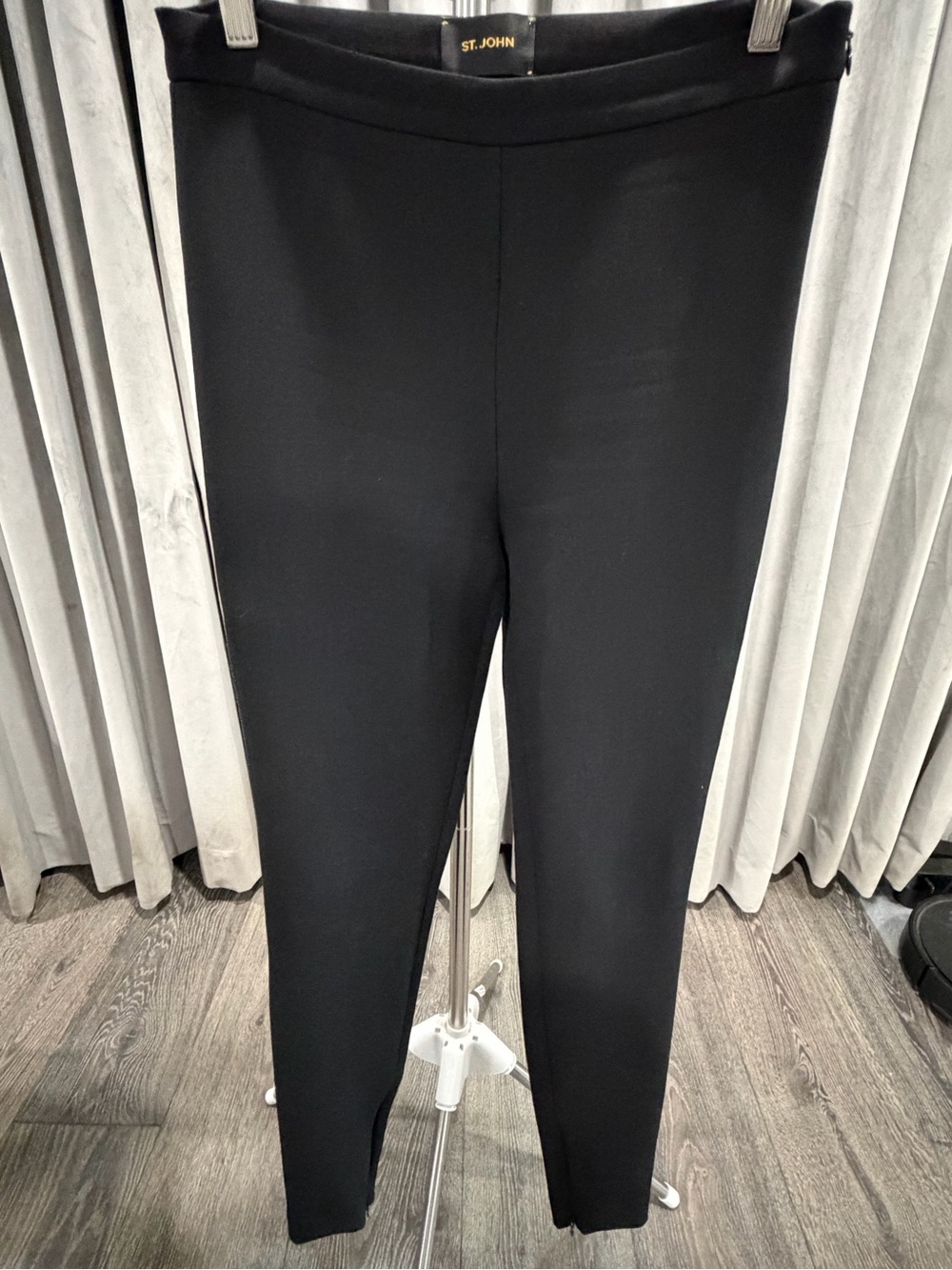 St. John Black Slim Ponte Skinny Pants